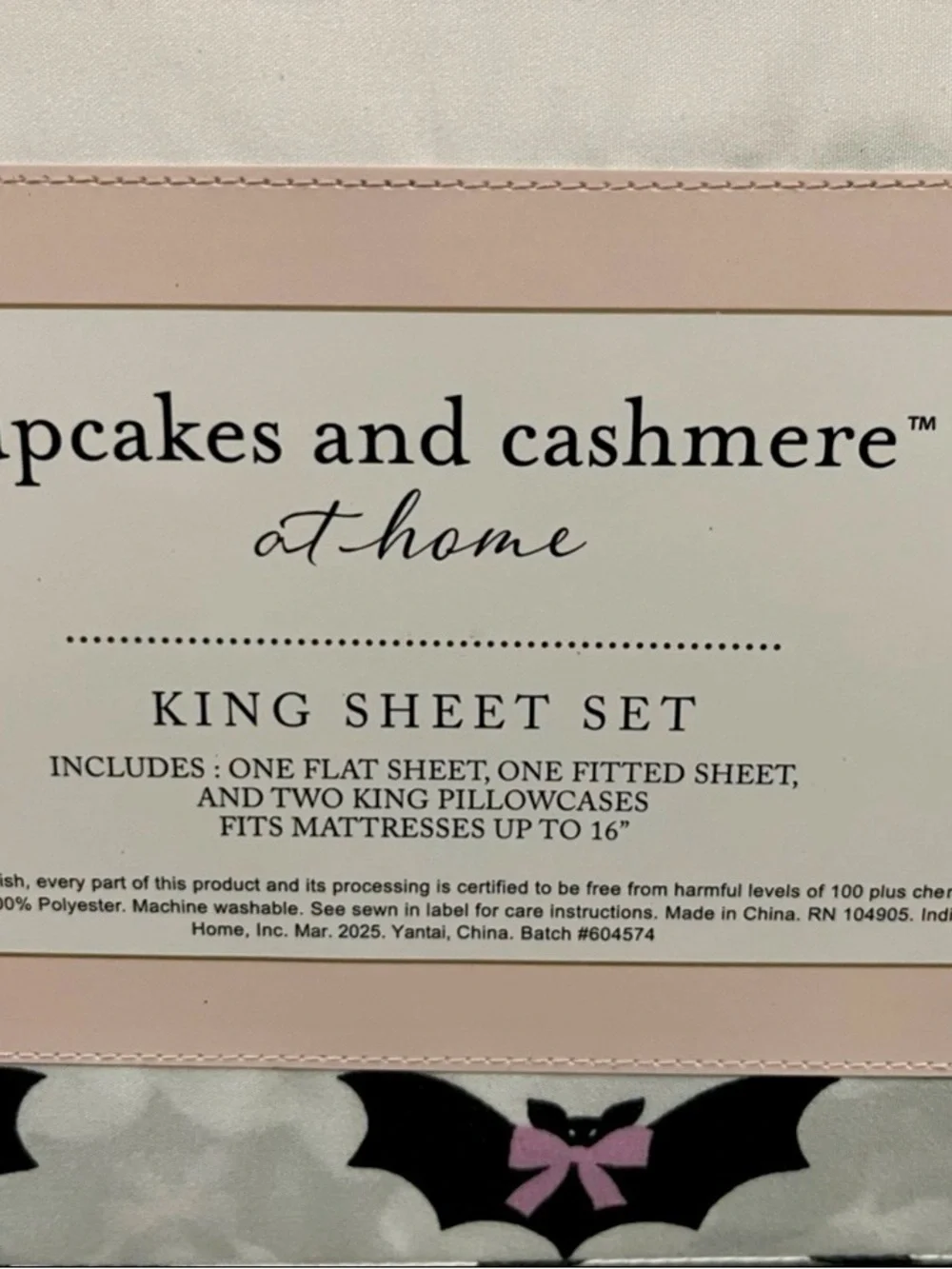 Halloween CUPCAKES & CASHMERE Bows And Bats King Sheet Set